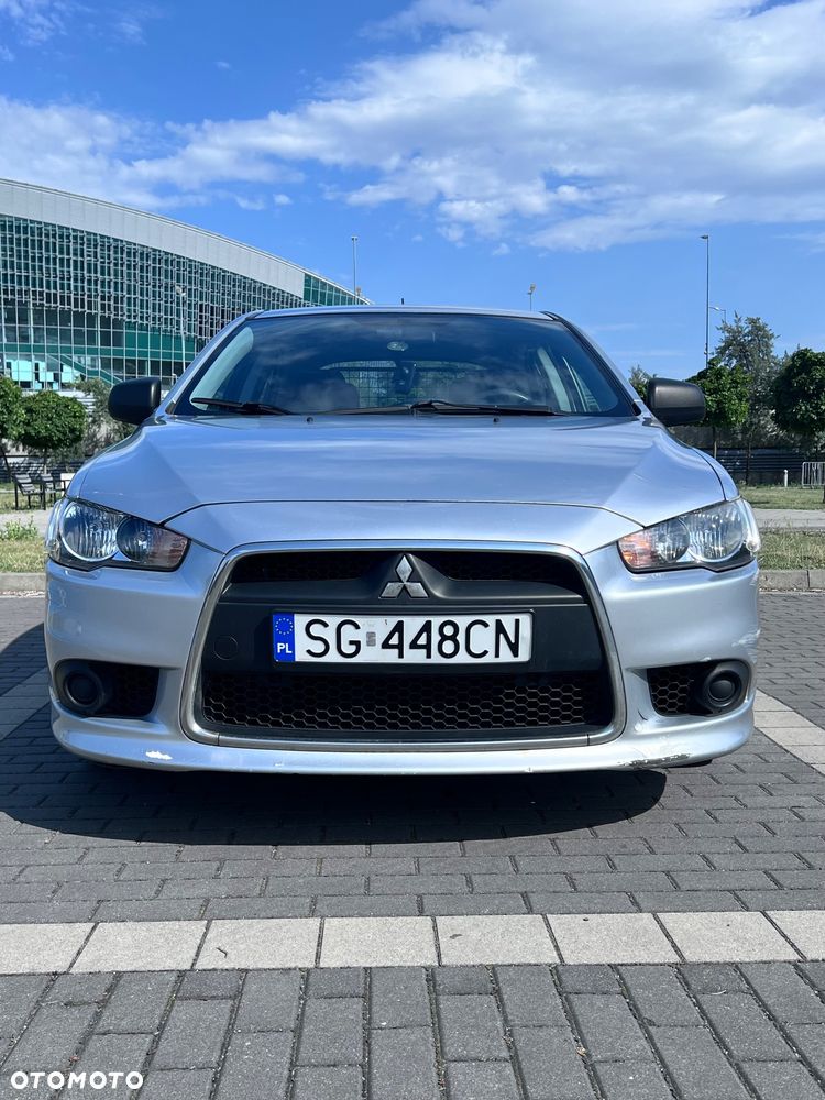 Mitsubishi Lancer 1.8 Invite - 4
