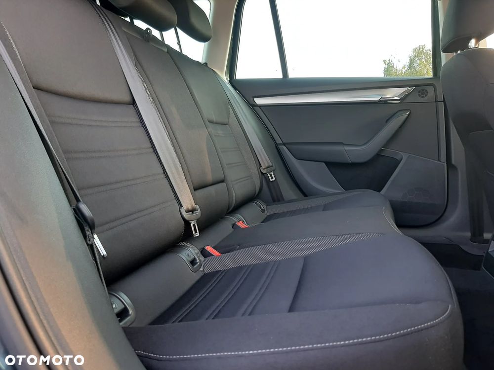 Skoda Octavia 1.6 TDI Sport Edition - 28