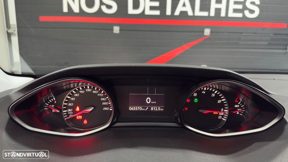 Peugeot 308 1.2 PureTech Allure Full LED - 20