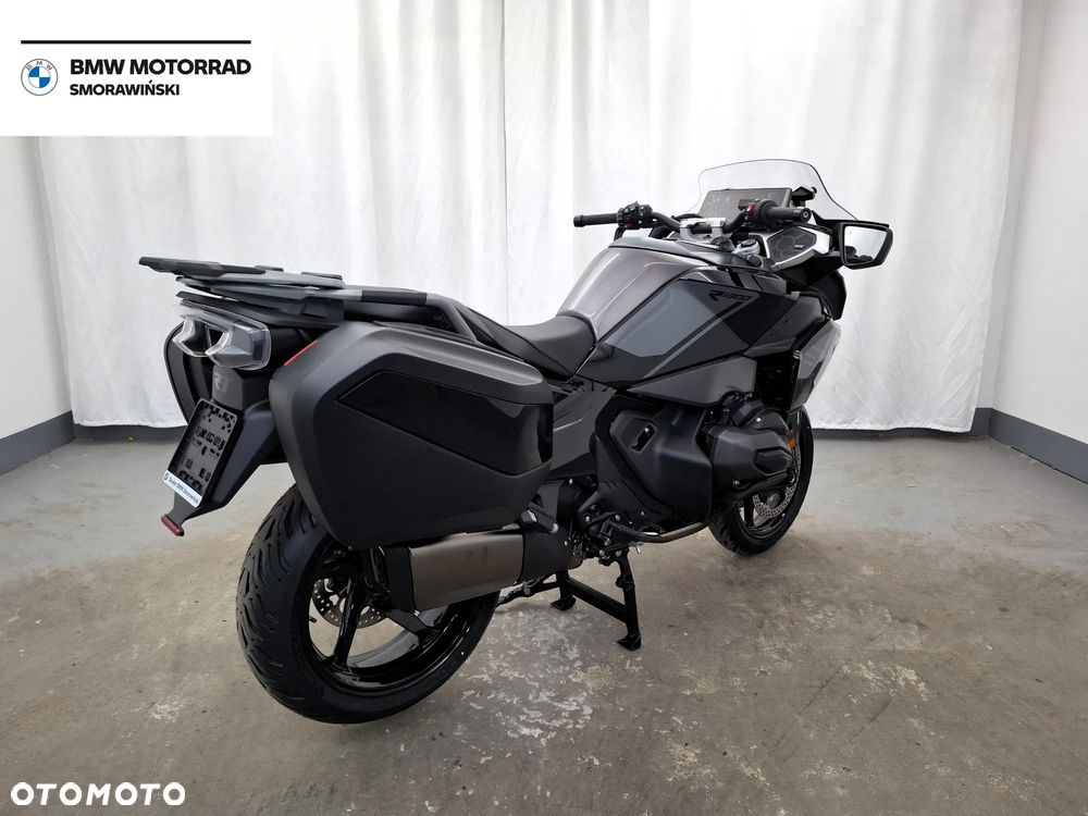 BMW R - 8