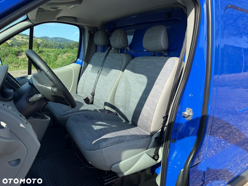 Renault TRAFIC - 11