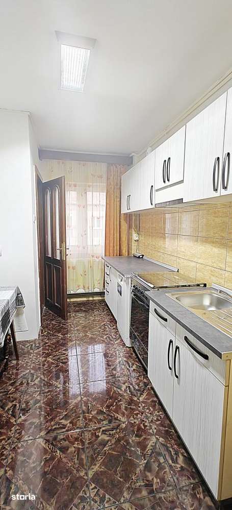 COMISION 0% Apartament 3 camere decomandate/2 bai/balcon/pivnita/Siret - Imagine principală: 5/19