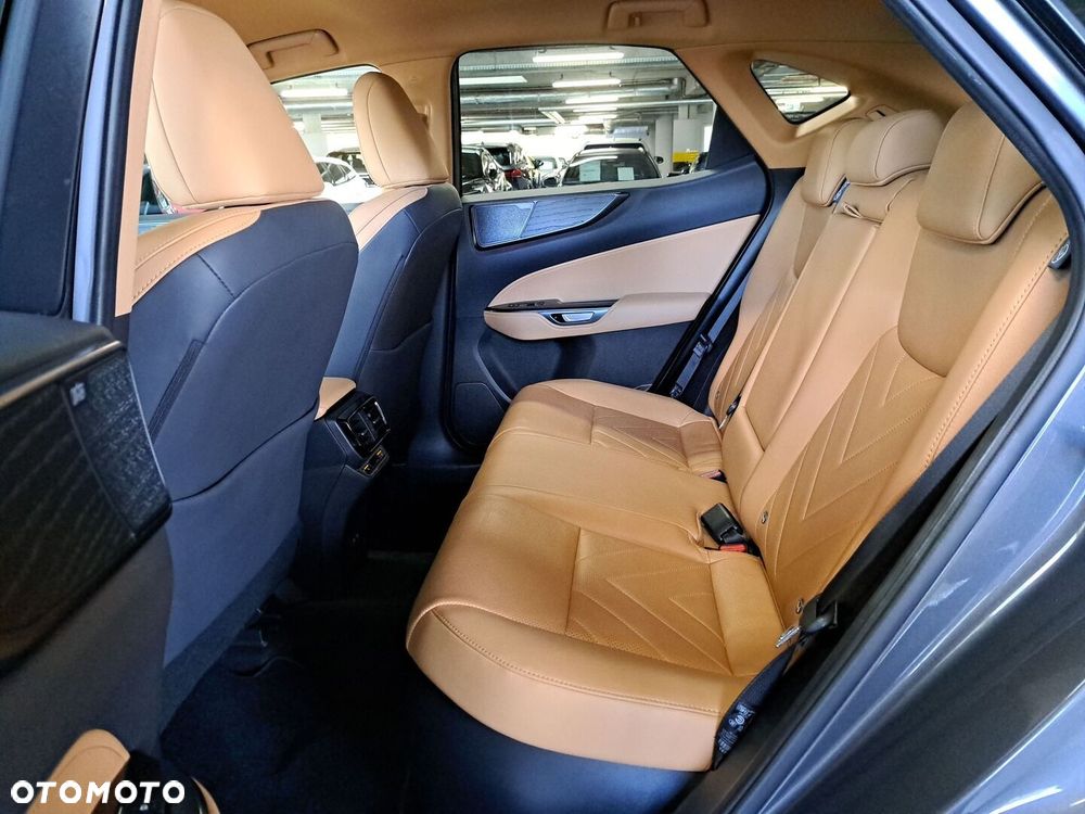 Lexus NX 350h Omotenashi AWD - 13