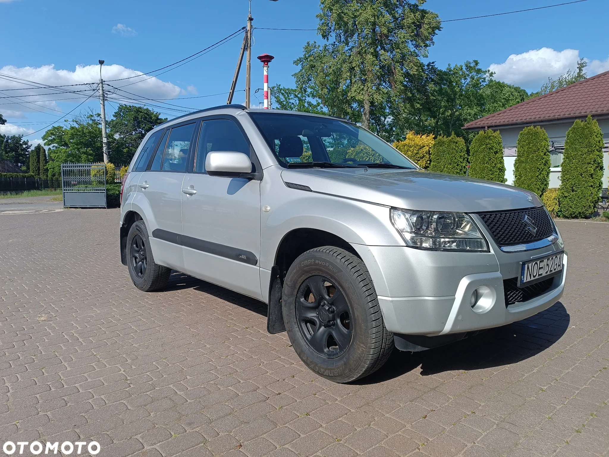 Suzuki Grand Vitara 2.0 - 24