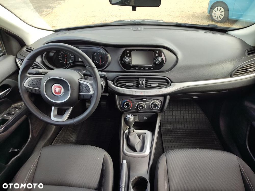 Fiat Tipo 1.4 16V Easy EU6d - 13