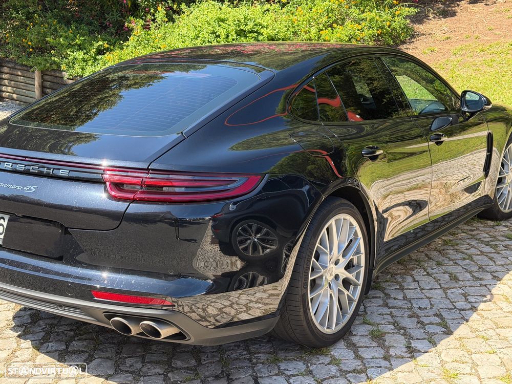 Porsche Panamera 4 S - 13