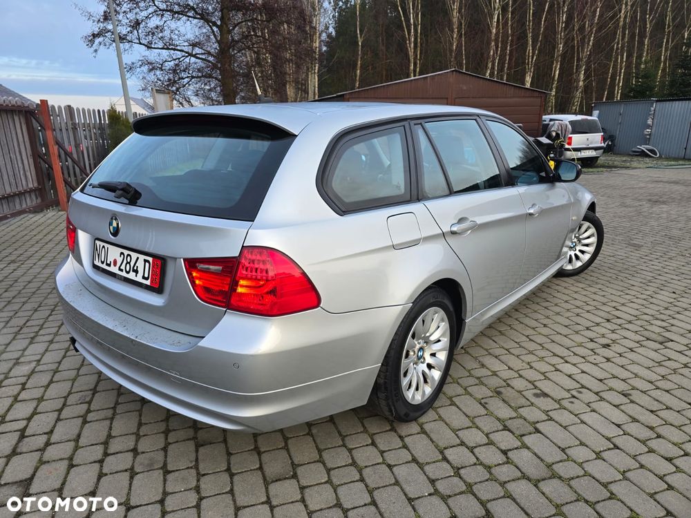 BMW Seria 3 320d DPF - 14