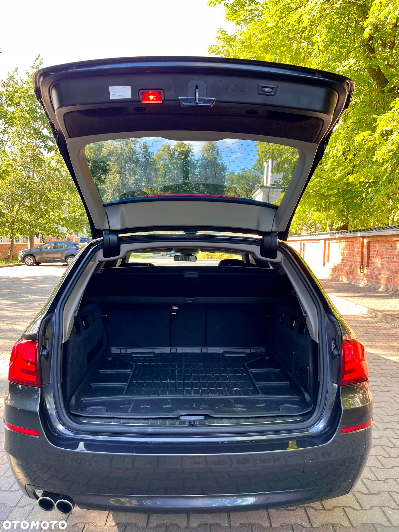 BMW Seria 5 525d Touring - 9