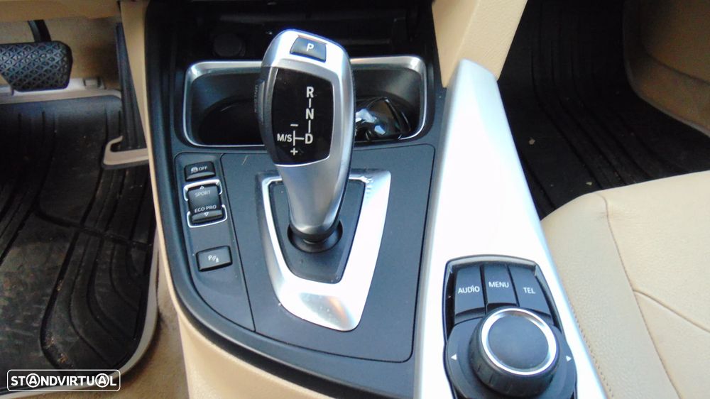 BMW 318 d Auto Line Luxury - 13