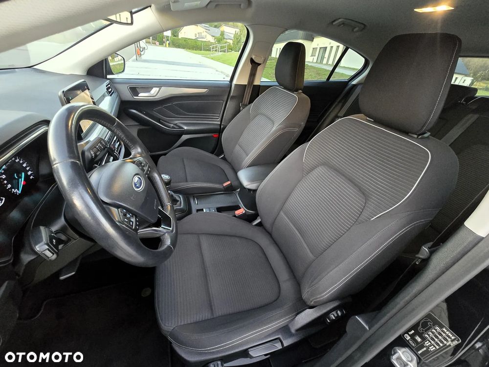 Ford Focus 1.5 EcoBlue STart-Stopp-System TITANIUM - 22