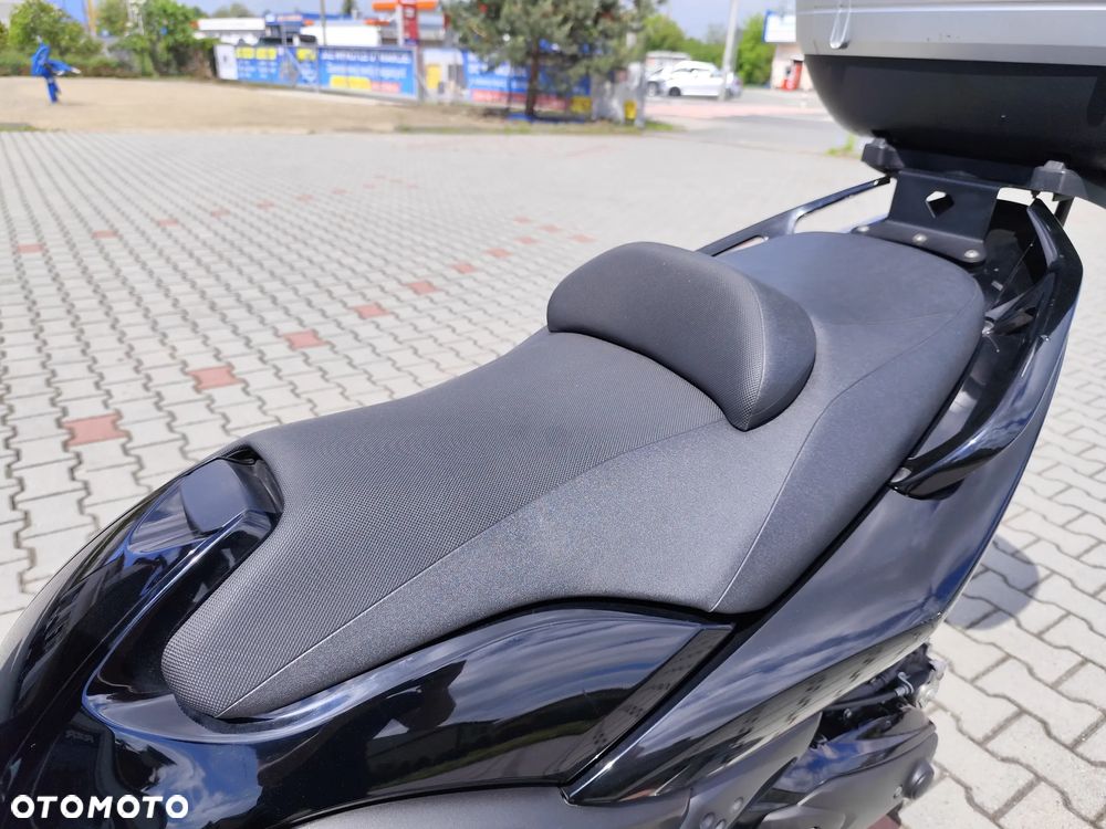 Yamaha Tmax - 21