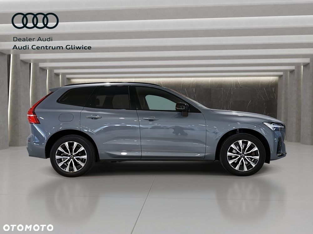 Volvo XC 60 B4 D AWD Plus Dark - 8
