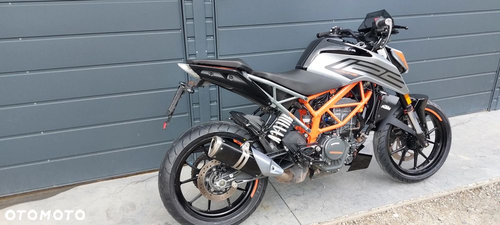 KTM Duke 125 - 36