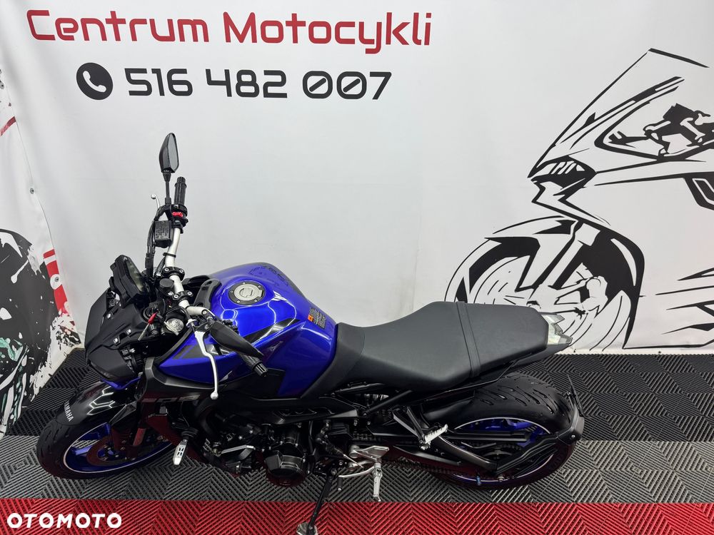 Yamaha MT - 8