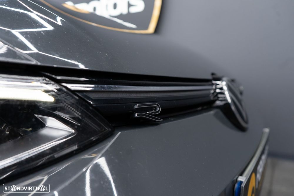 VW Golf Variant 2.0 TDi R-Line DSG - 17