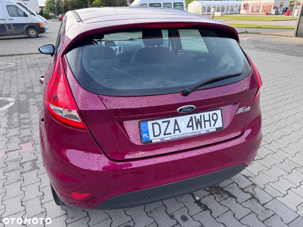 Ford Fiesta 1.25 Champions Edition - 18