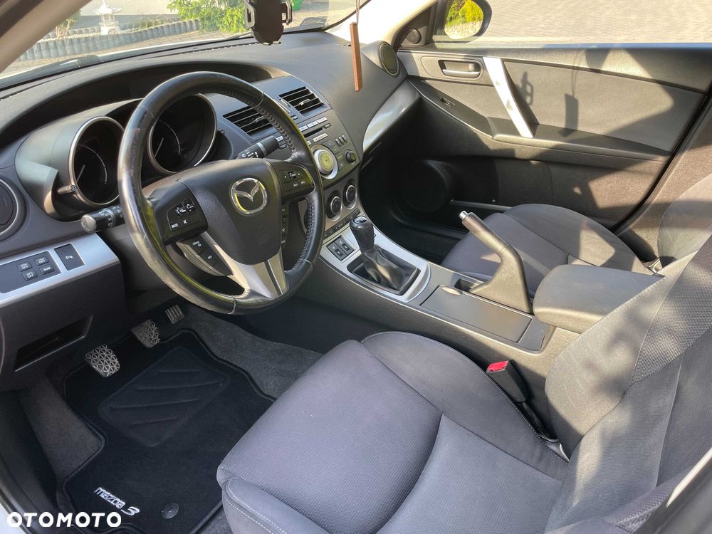 Mazda 3 - 6