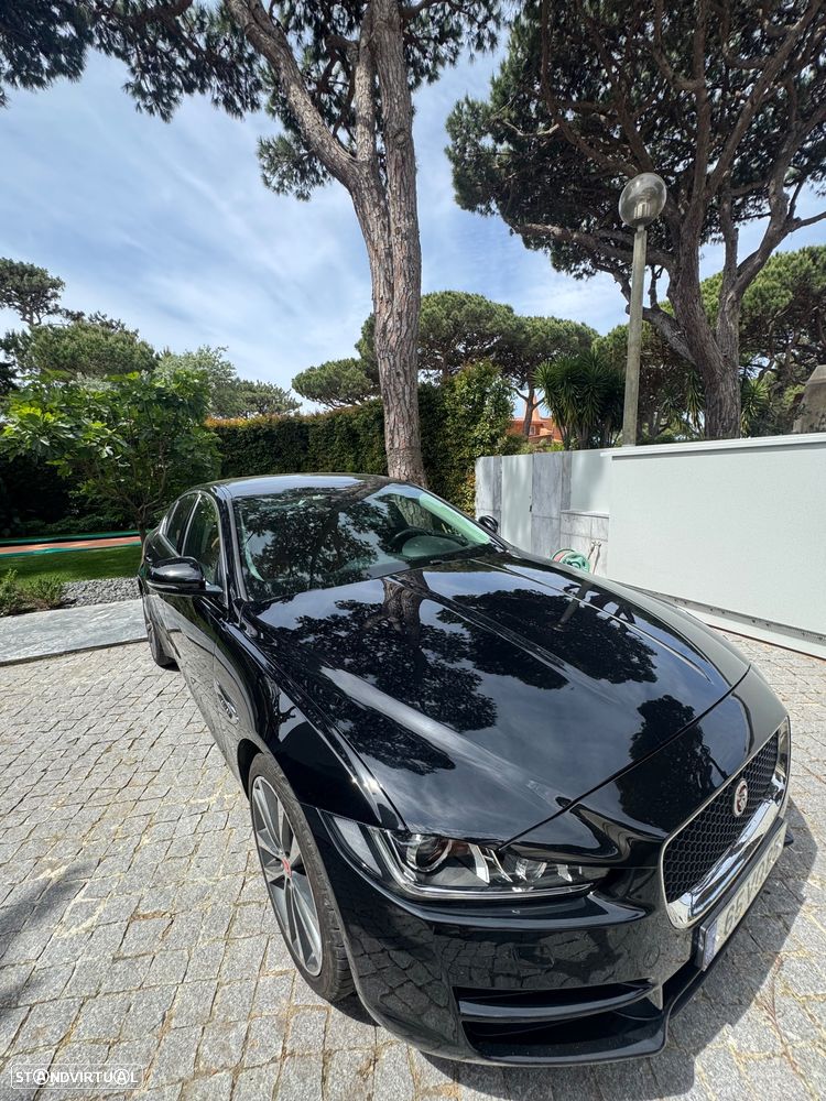 Jaguar XE 20t Prestige - 2