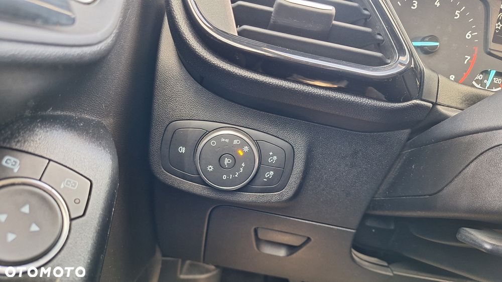 Ford Fiesta 1.1 Trend - 11