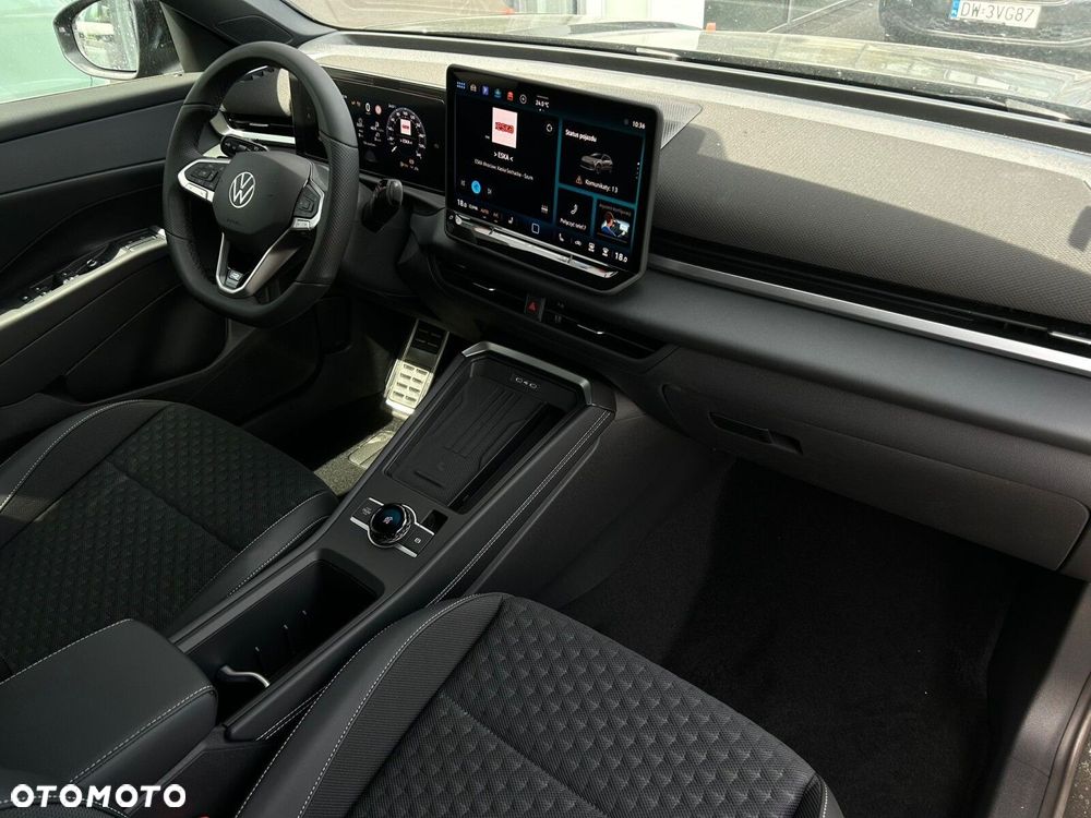 Volkswagen T-Roc - 13