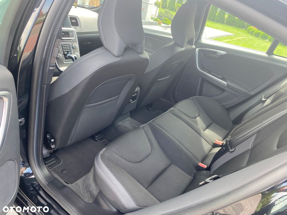 Volvo S60 D4 Drive-E Summum - 9