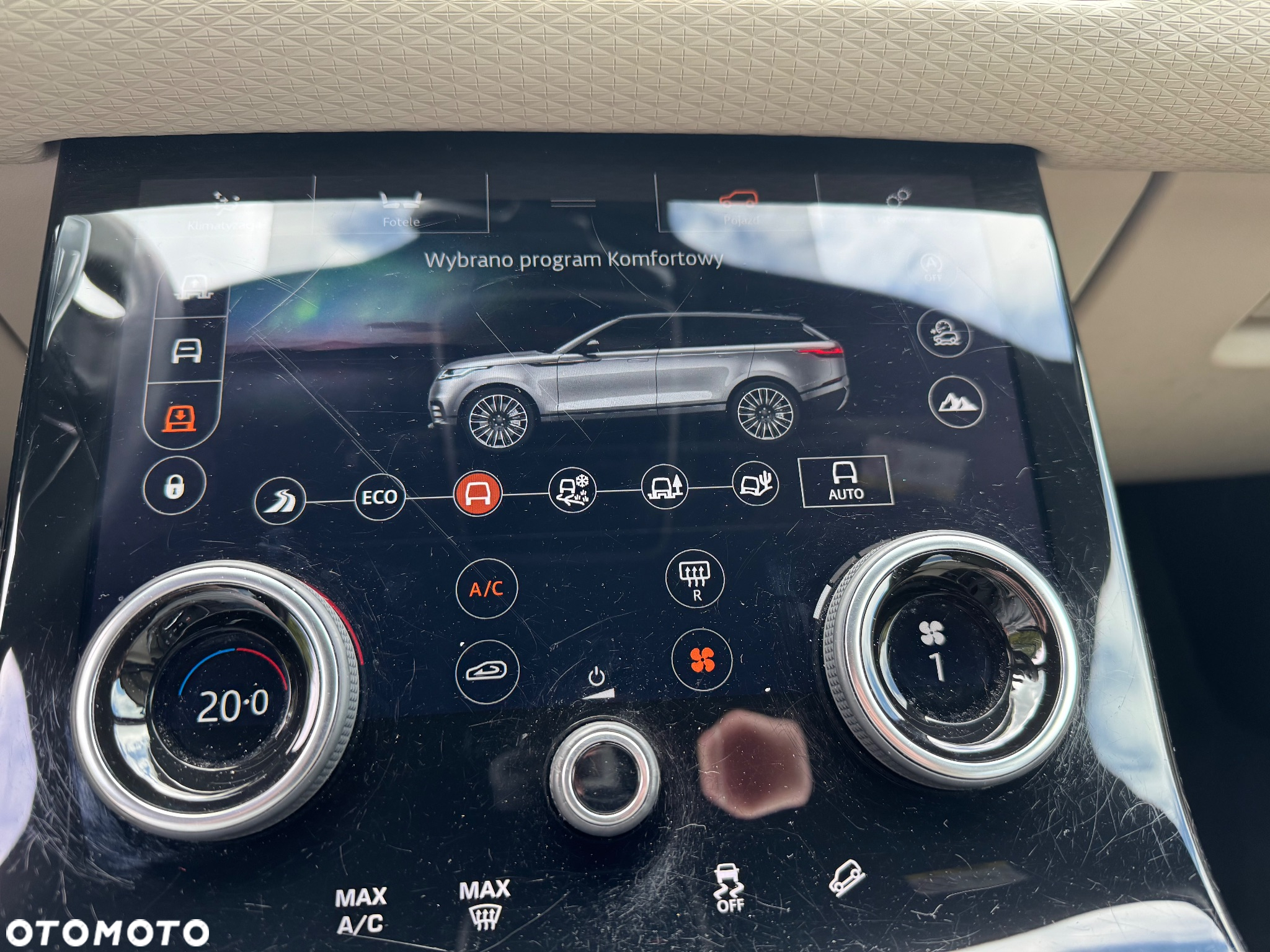 Land Rover Range Rover Velar D300 Dynamic HSE - 19