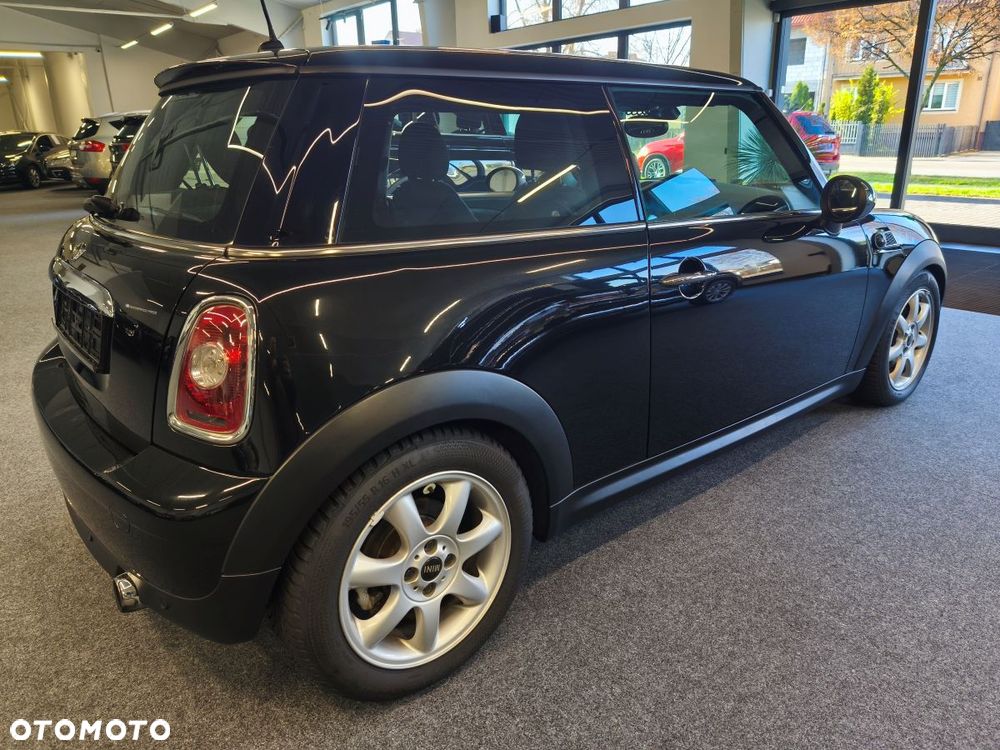 MINI ONE - 4