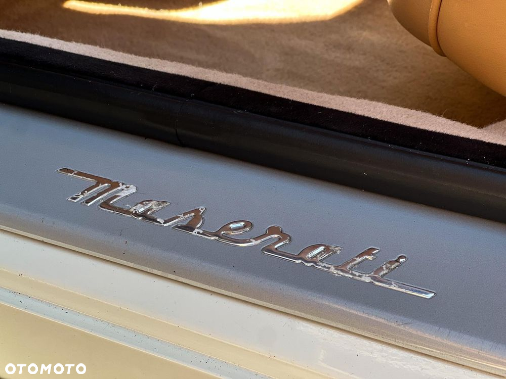Maserati Quattroporte Standard - 26