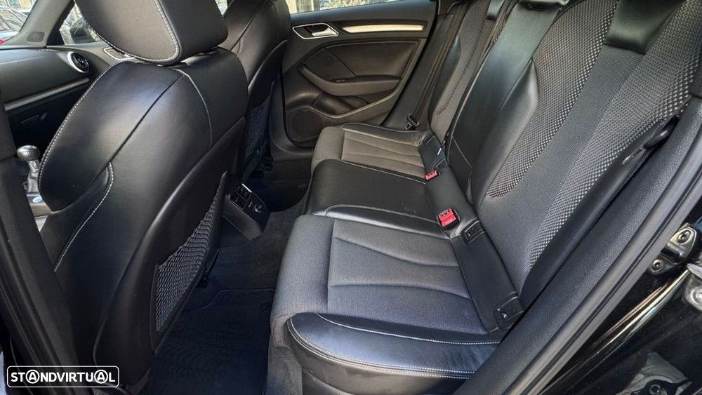 Audi A3 Sportback 1.6 TDI S-line - 12