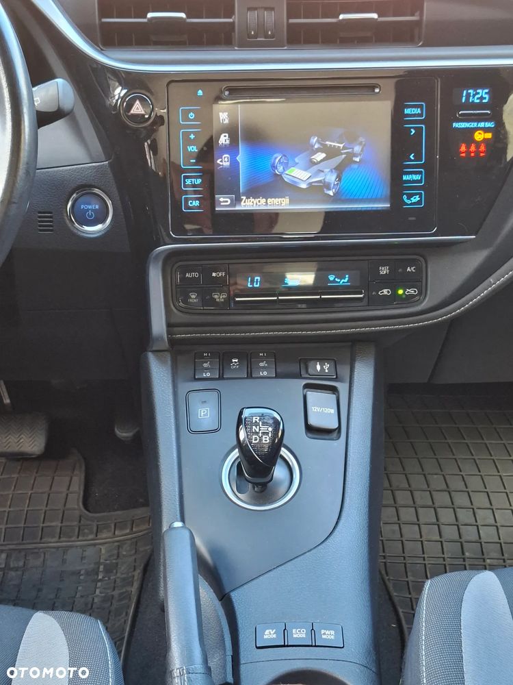 Toyota Auris Hybrid 135 Comfort - 9