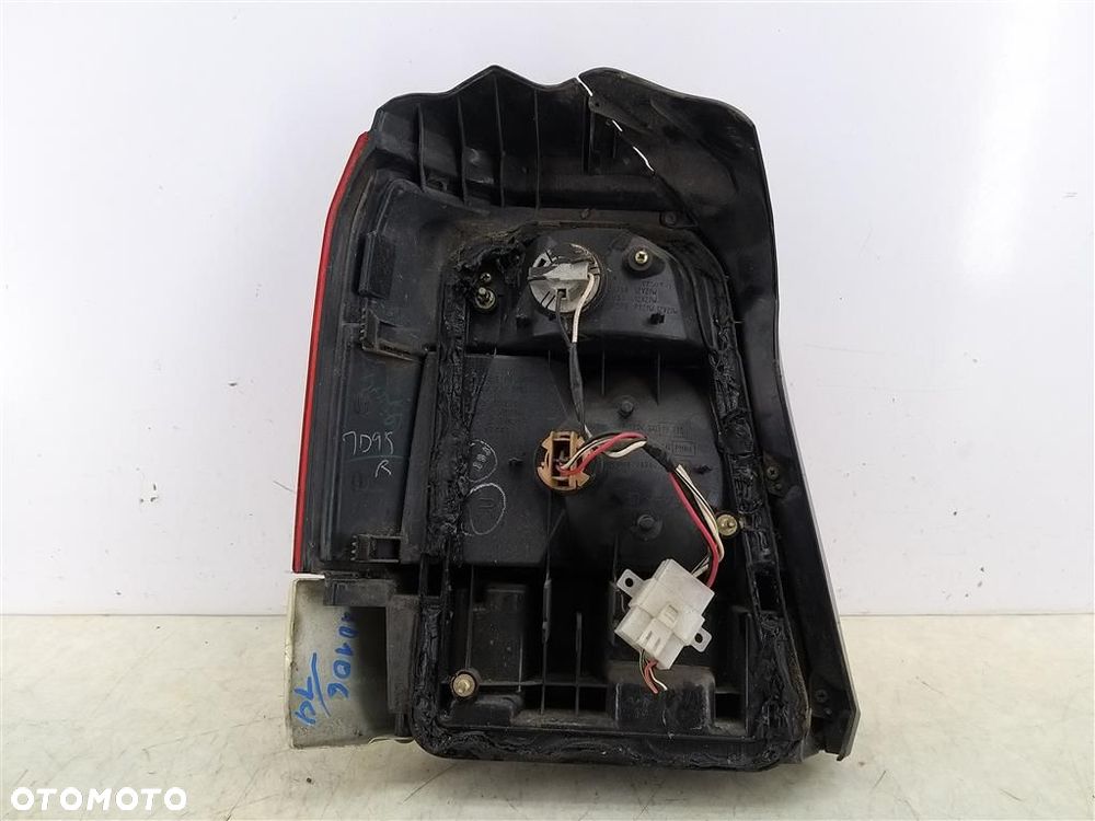 Lampa prawa tylna tył Subaru  I 1997-2002 Forester - 2