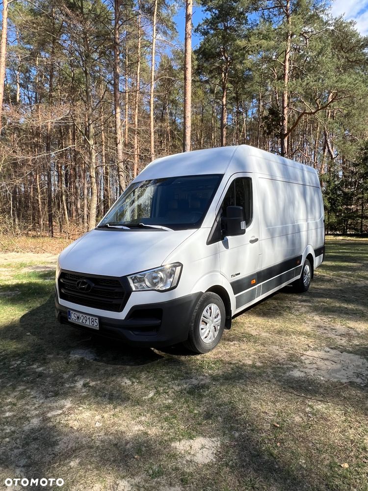 Hyundai H350 - 1