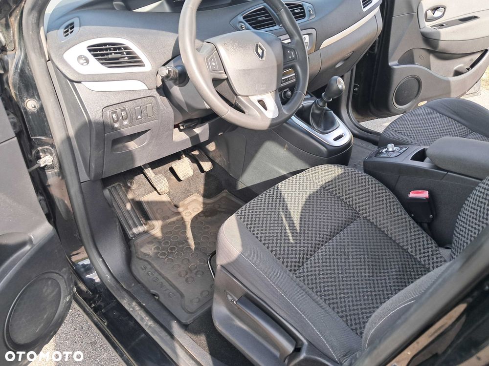 Renault Scenic - 8