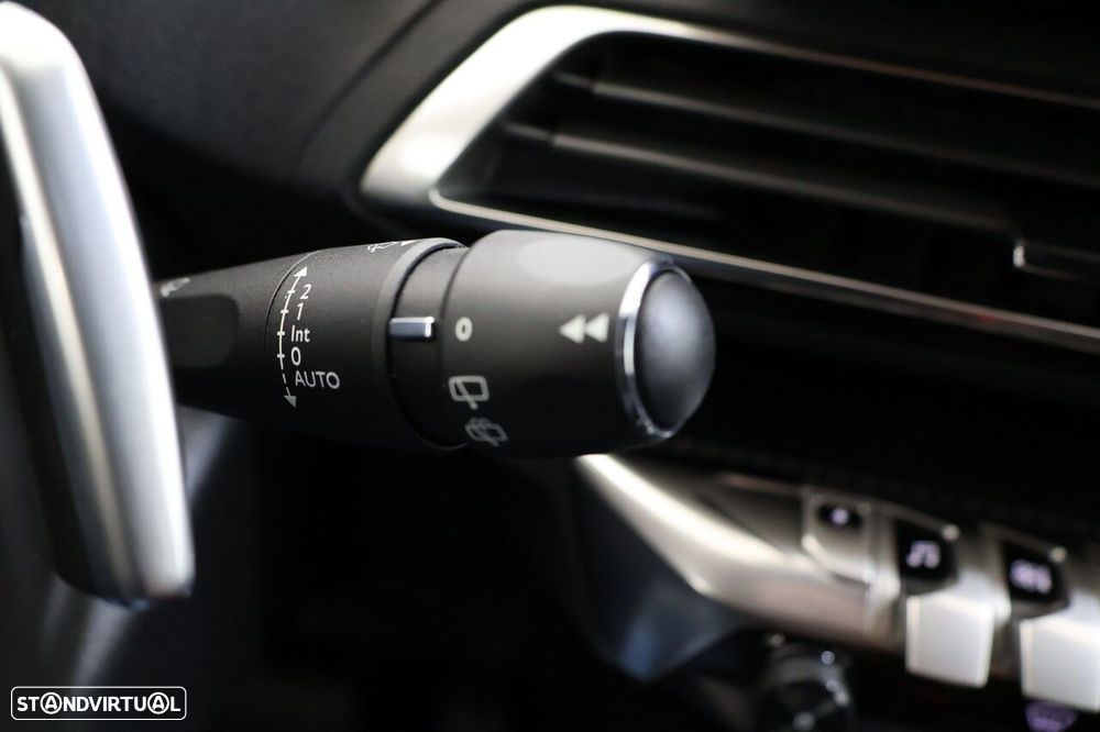 Peugeot 3008 1.6 Hybrid Allure Pack e-EAT8 - 16