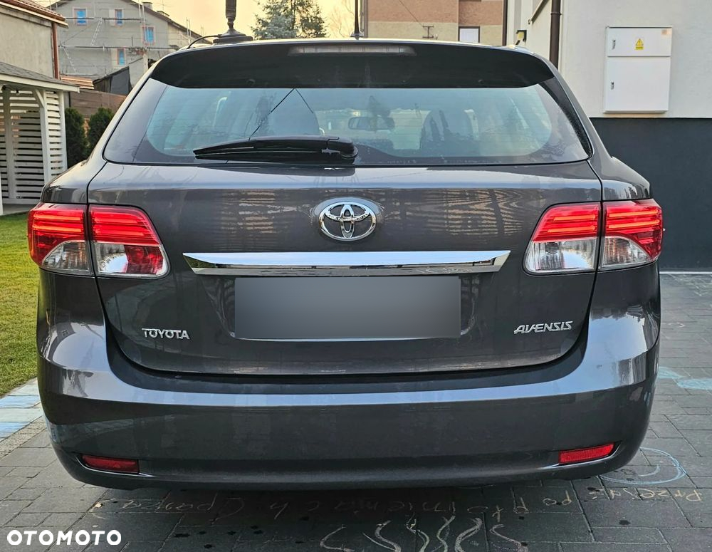Toyota Avensis 1.8 Style - 7