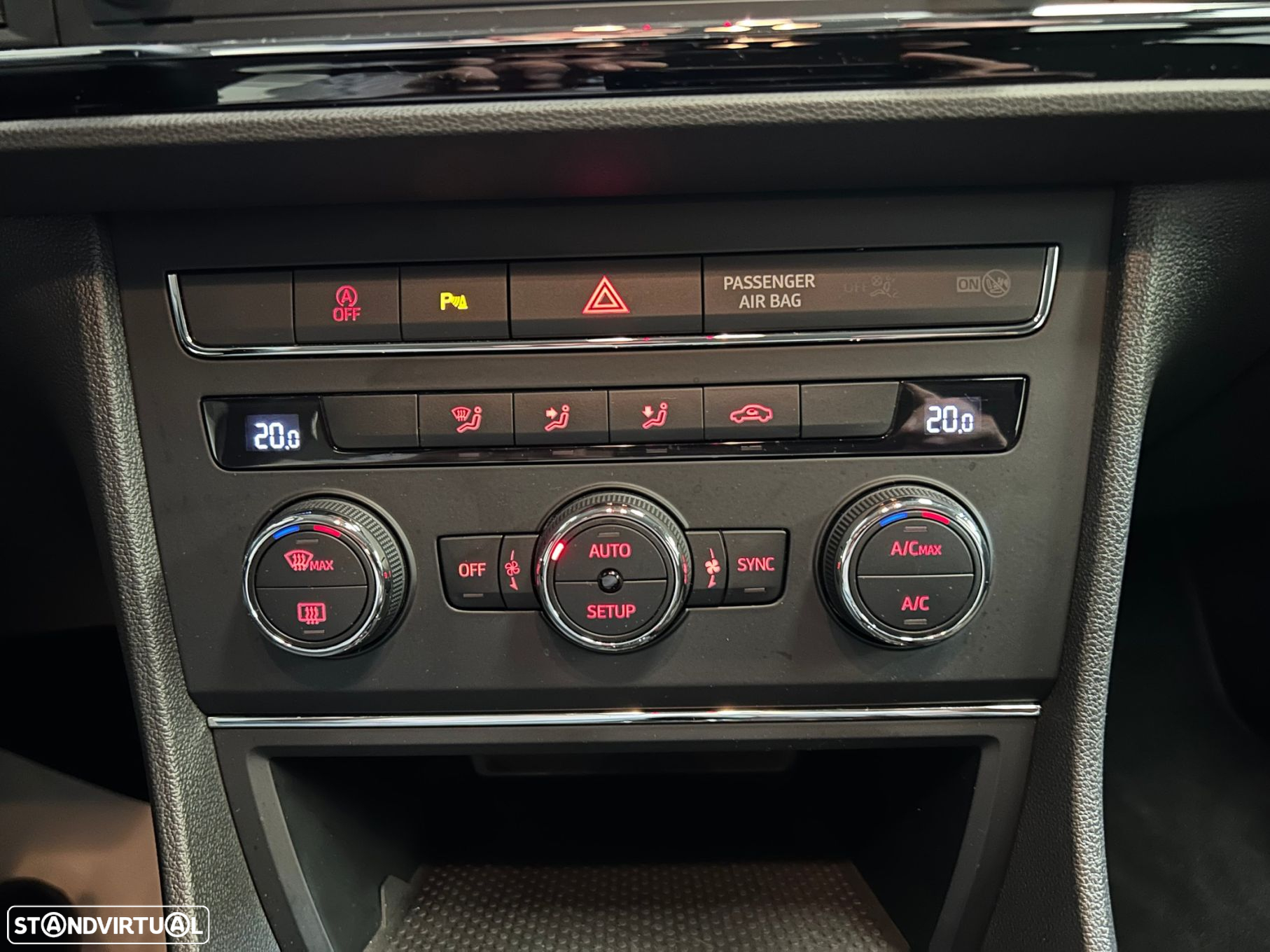 SEAT Leon 1.6 TDI Style S/S - 25