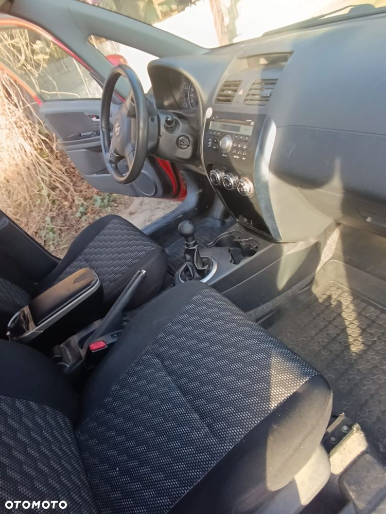 Suzuki SX4 - 6