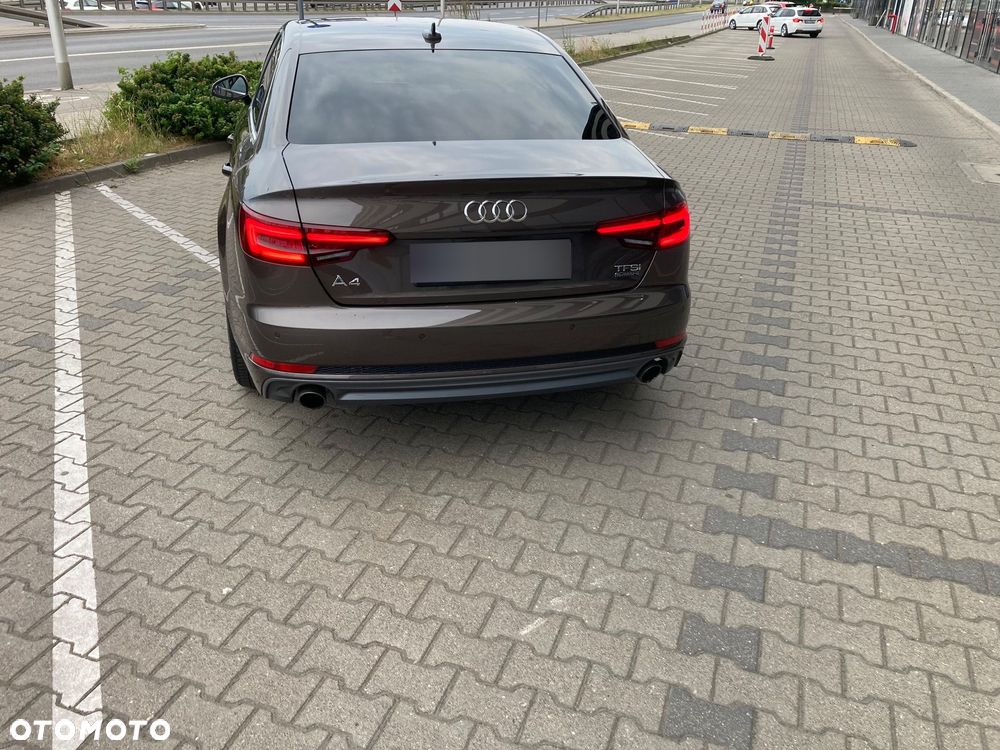 Audi A4 Limousine - 10