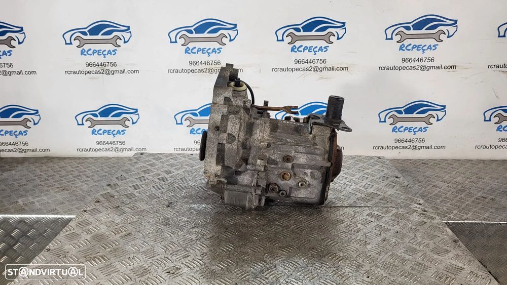 Caixa 5 Velocidades FFE VW Volkswagen Seat 1.0i AUC - 5