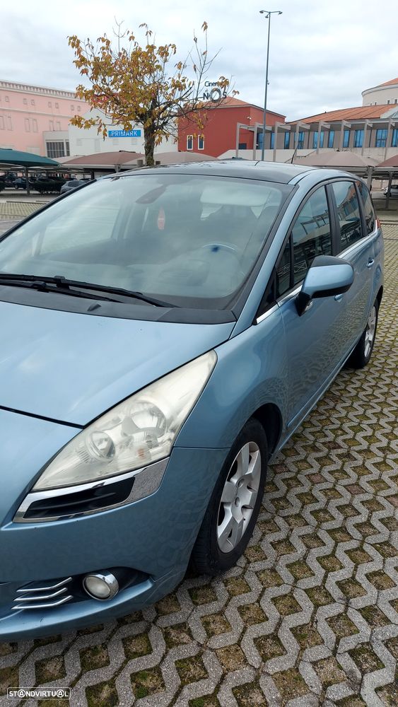 Peugeot 5008 - 6