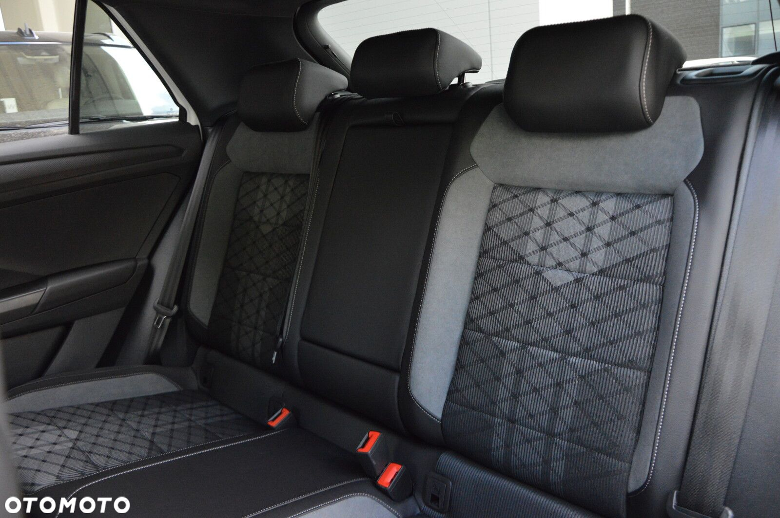 Volkswagen T-Roc - 26