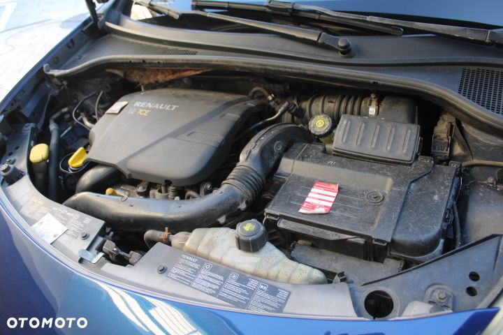 Renault Clio - 10