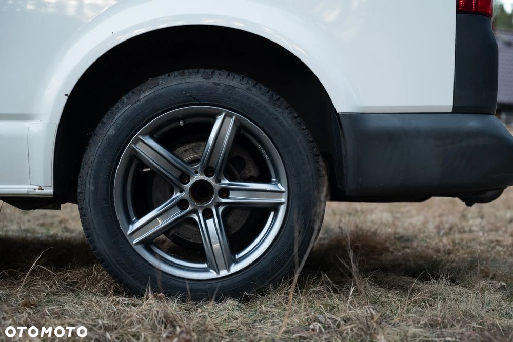 Volkswagen T5 - 20