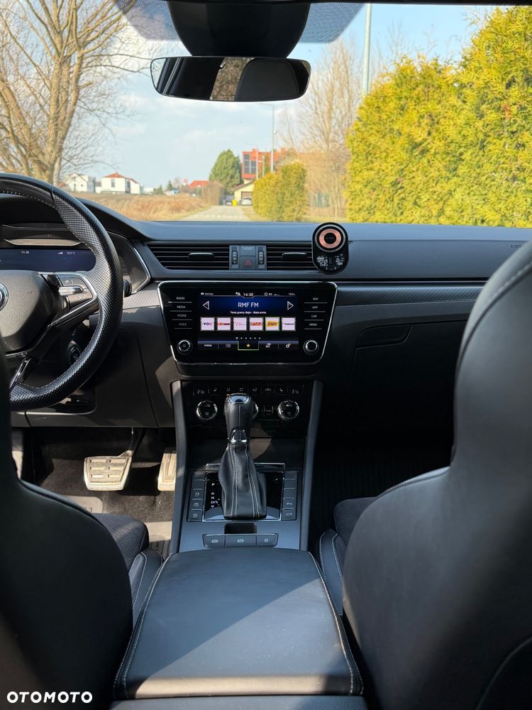 Skoda Superb 2.0 TDI SCR Sportline DSG - 11