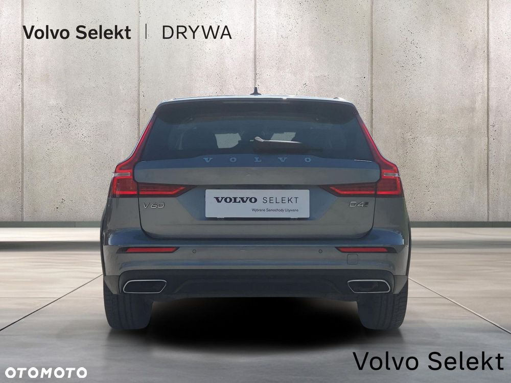 Volvo V60 Cross Country - 5