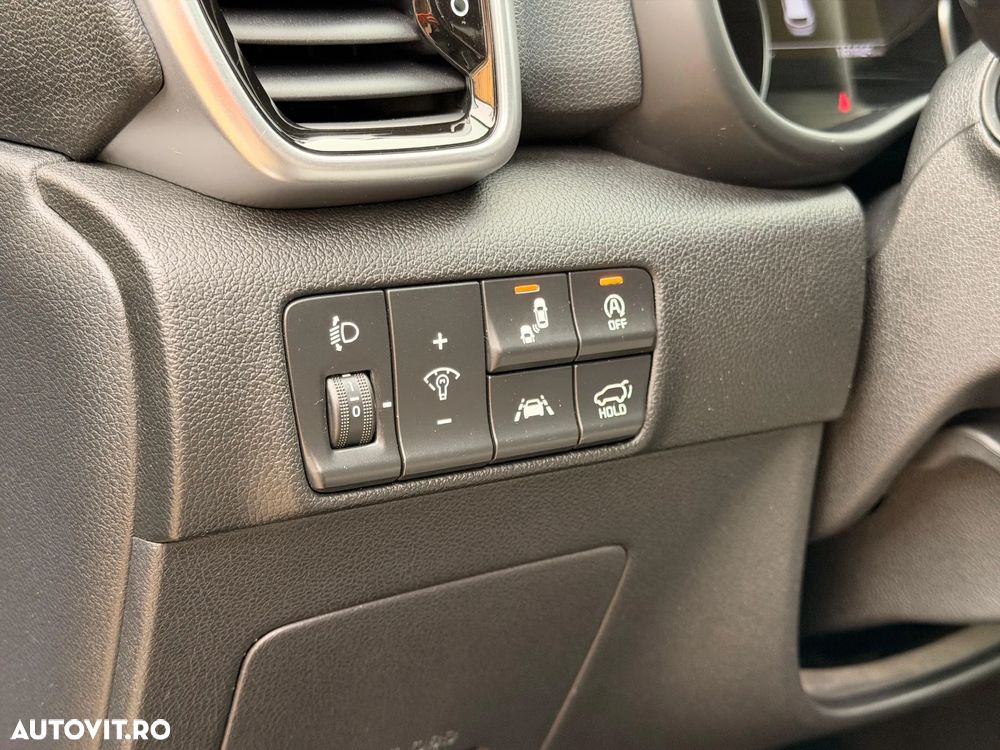 Kia Sportage 2.0 CRDI AWD Eco-Dynamics+ (48V M-H) Aut. GT LINE - 17