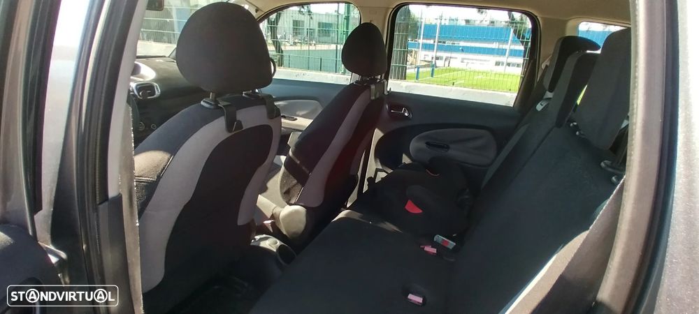 Citroën C3 Picasso 1.6 HDi Confort Airdream - 9