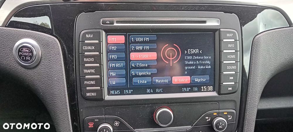 Ford S-Max - 24