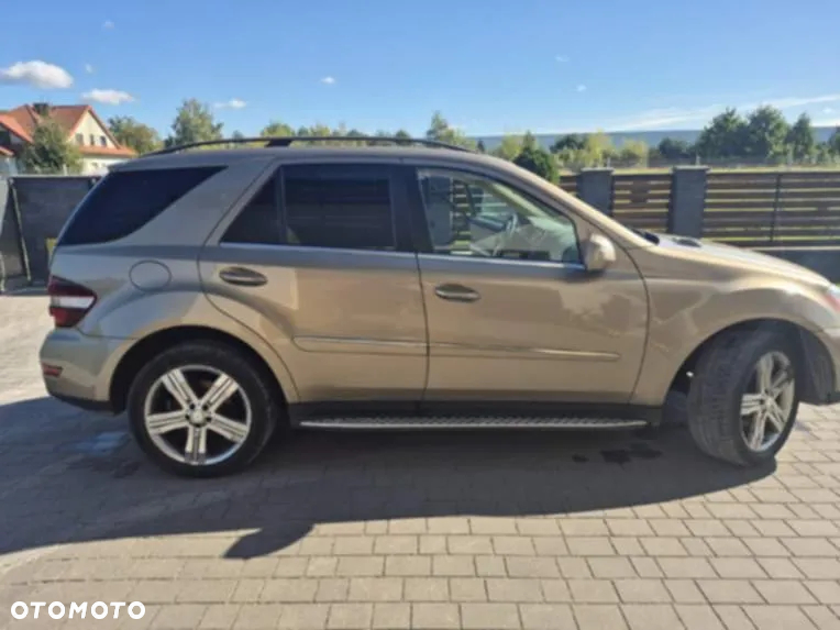 Mercedes-Benz ML 350 4-Matic - 2