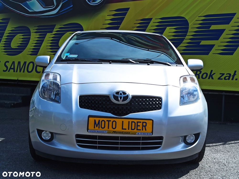 Toyota Yaris - 2